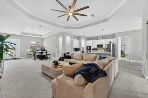 3925 Salida Delsol Drive Sun City Center FL 33573