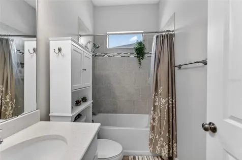 3925 Salida Delsol Drive Sun City Center FL 33573