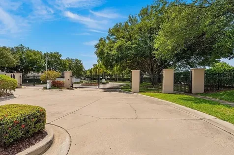 3925 Salida Delsol Drive Sun City Center FL 33573