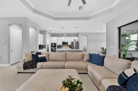 3925 Salida Delsol Drive Sun City Center FL 33573