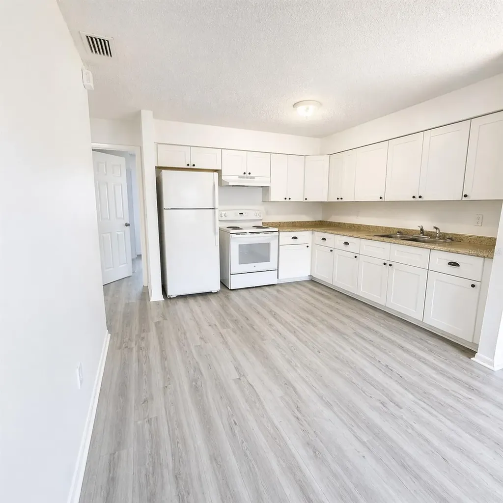 8305 N Marks Street Tampa FL 33604
