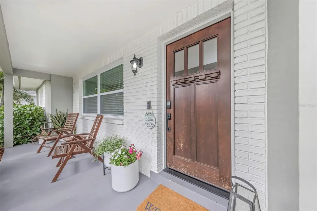 1098 Phyllis Avenue Largo FL 33771