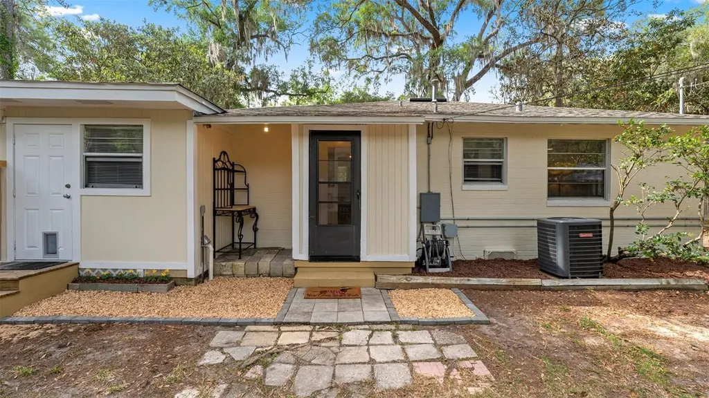 904 NW 14th Avenue Gainesville FL 32601