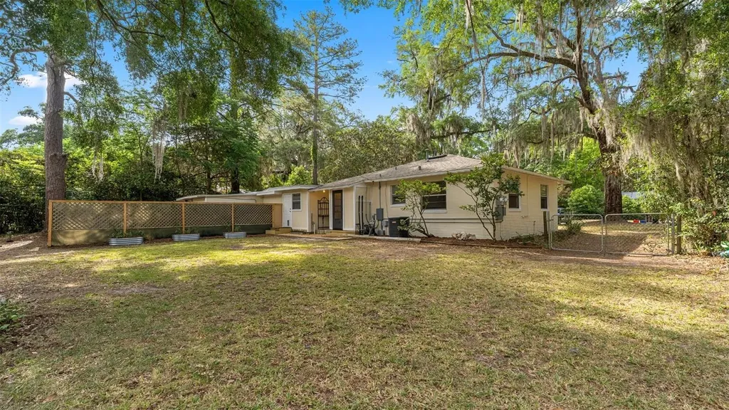 904 NW 14th Avenue Gainesville FL 32601