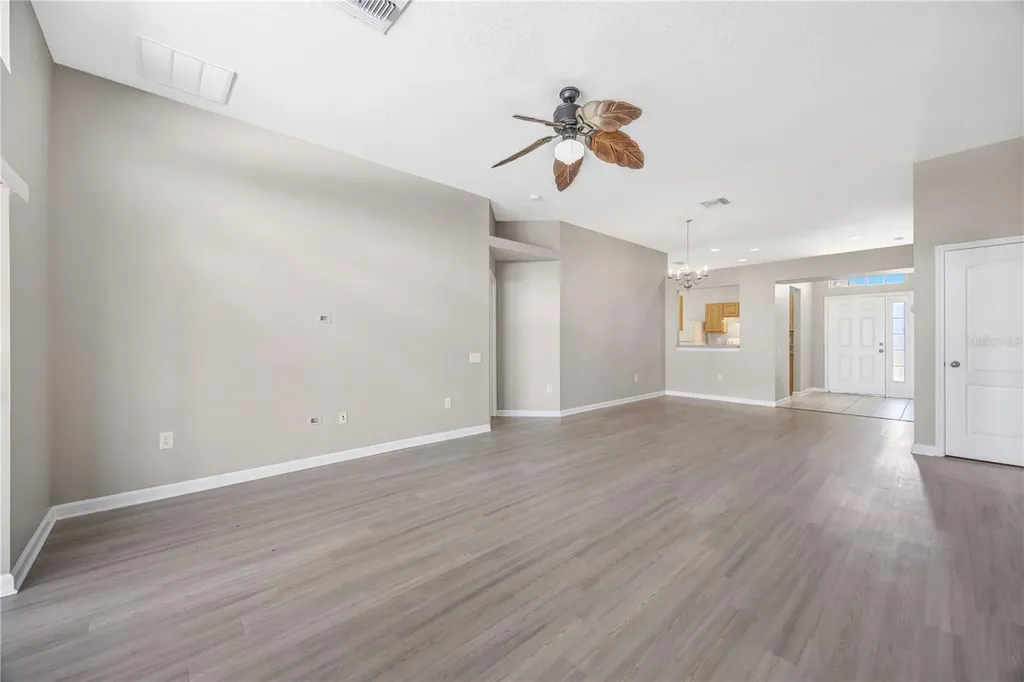30435 Annadale Drive Wesley Chapel FL 33545