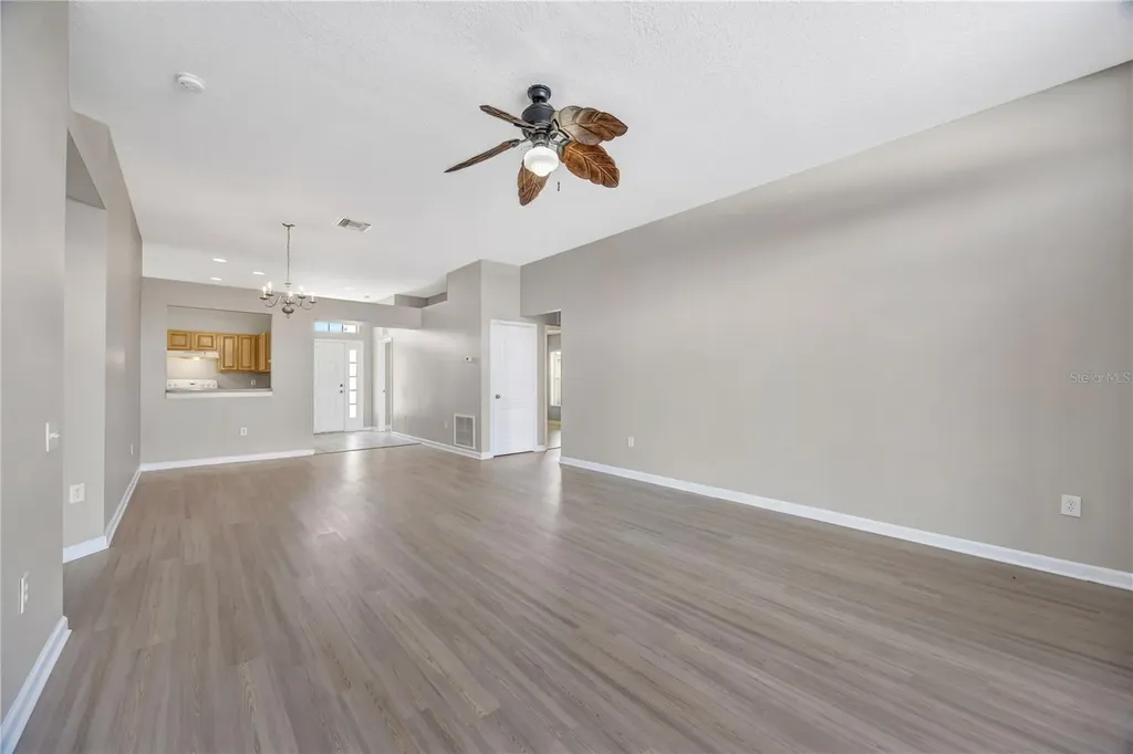 30435 Annadale Drive Wesley Chapel FL 33545