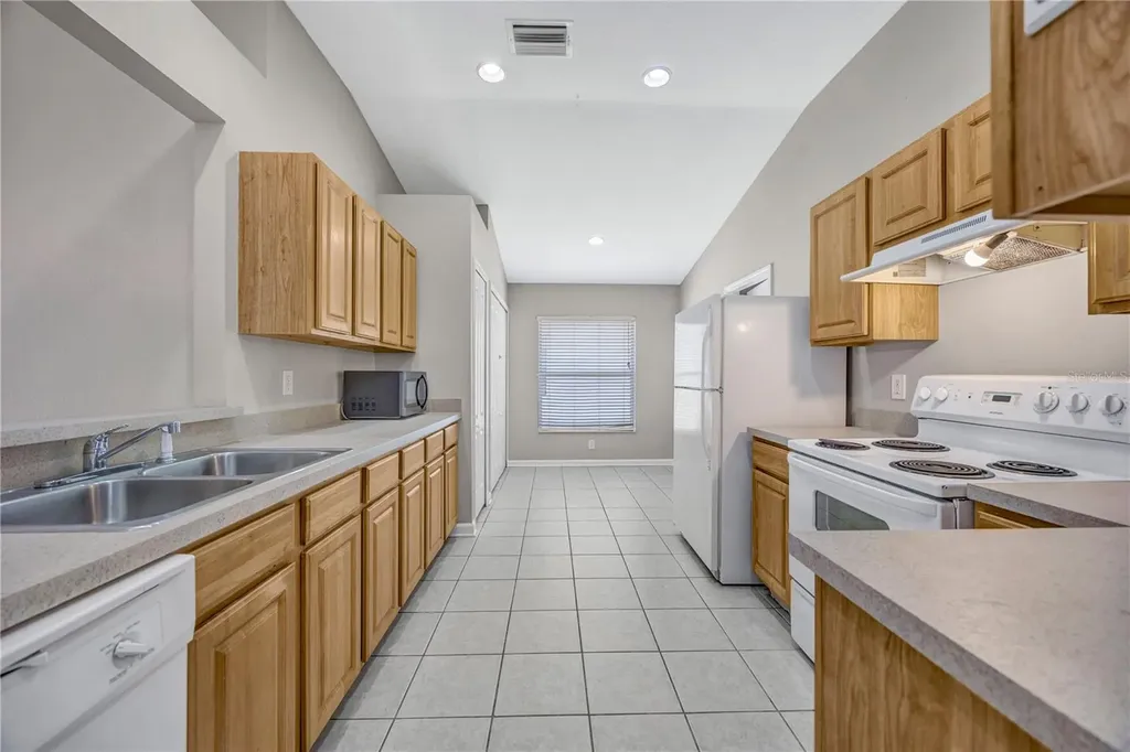 30435 Annadale Drive Wesley Chapel FL 33545