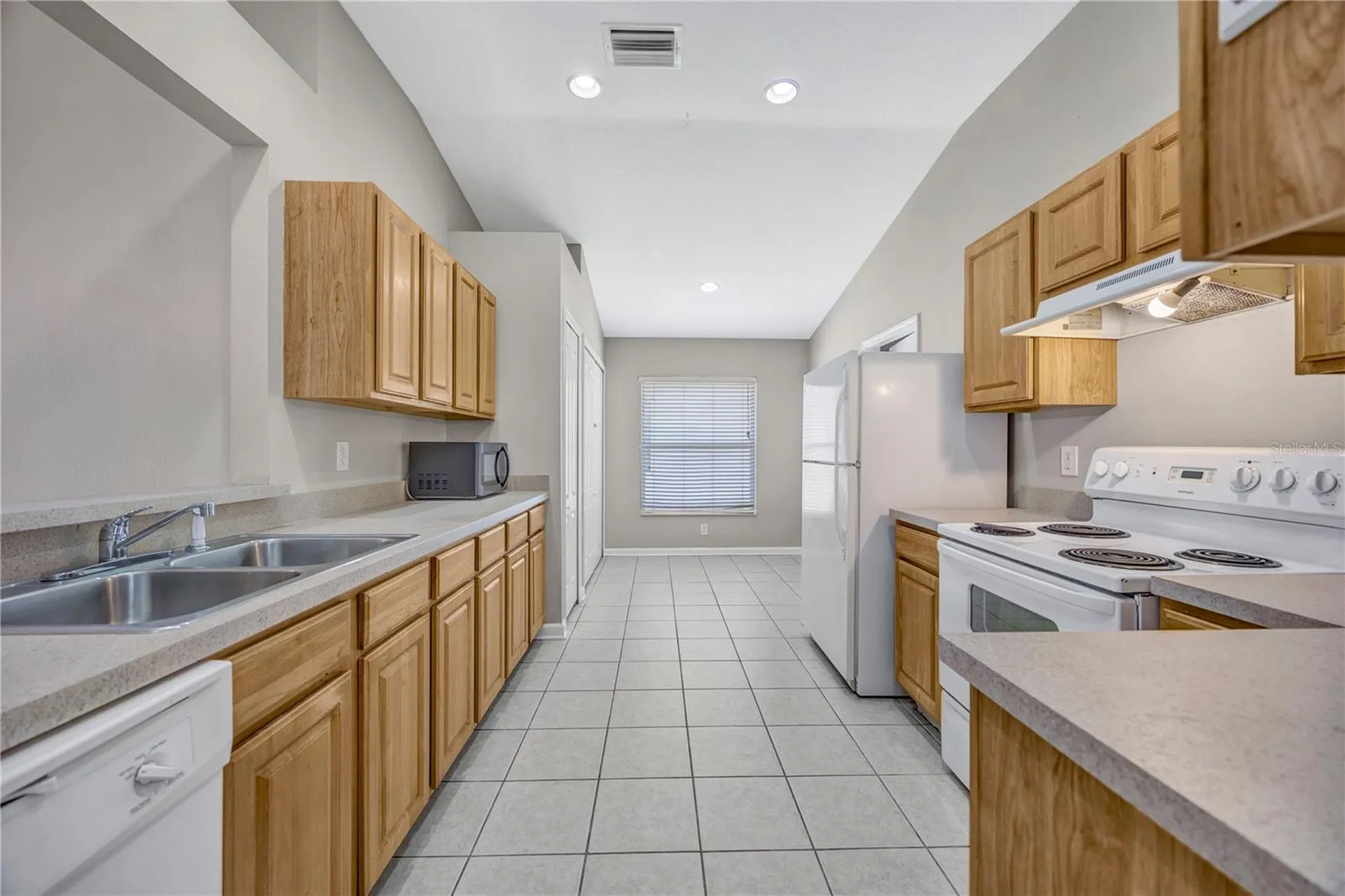 30435 Annadale Drive Wesley Chapel FL 33545