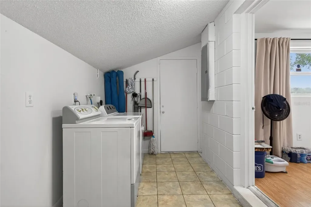 6401 Regatta Court Tampa FL 33634