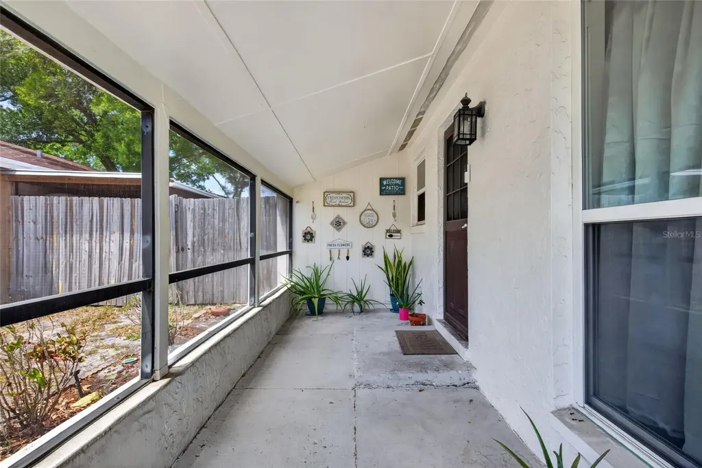 6401 Regatta Court Tampa FL 33634