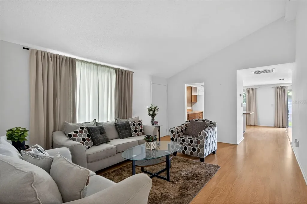 6401 Regatta Court Tampa FL 33634