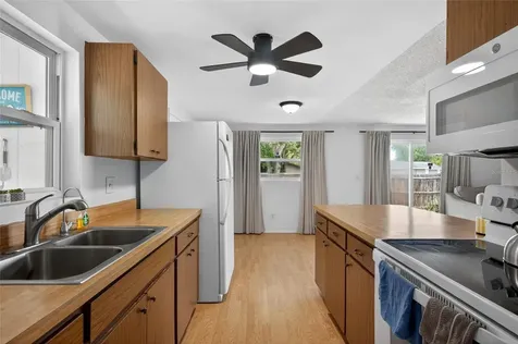 6401 Regatta Court Tampa FL 33634