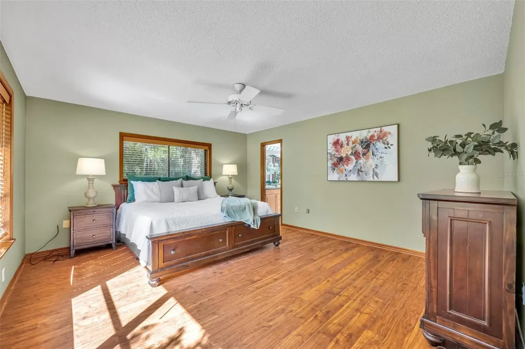 495 1st Street Geneva FL 32732