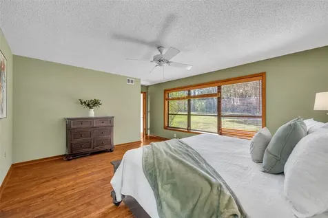 495 1st Street Geneva FL 32732