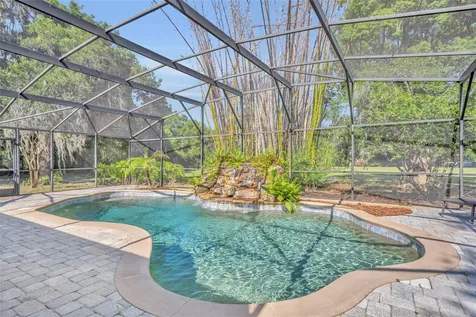 495 1st Street Geneva FL 32732