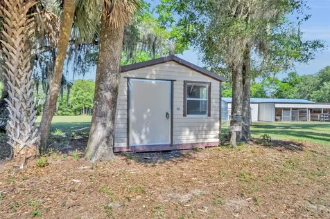 495 1st Street Geneva FL 32732