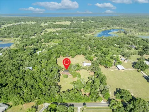 495 1st Street Geneva FL 32732