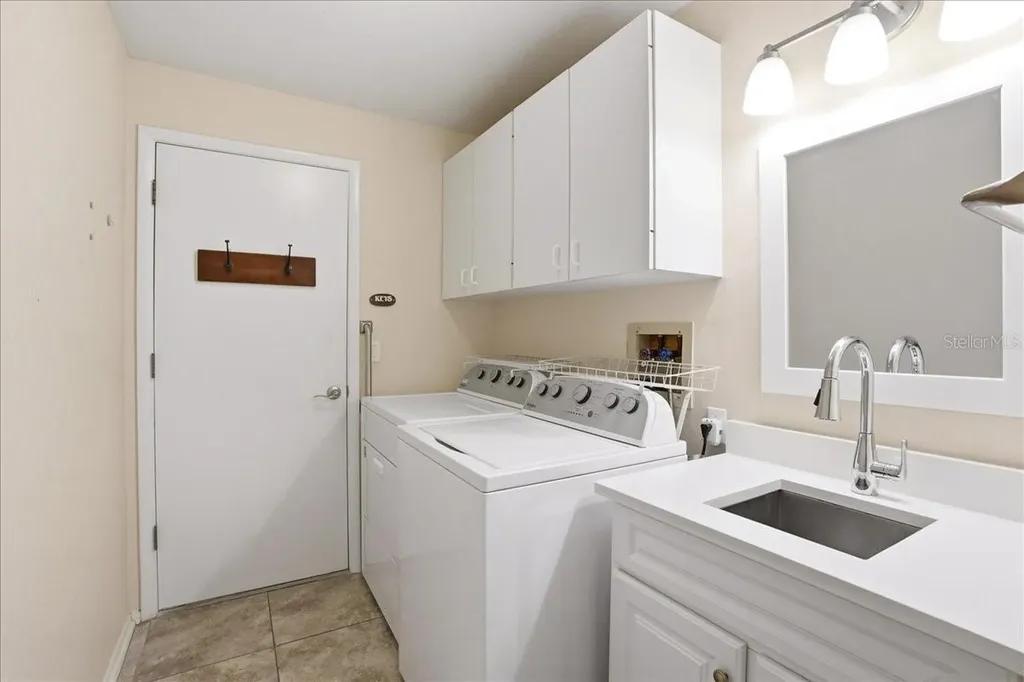 4129 Vallarta Court Sarasota FL 34233