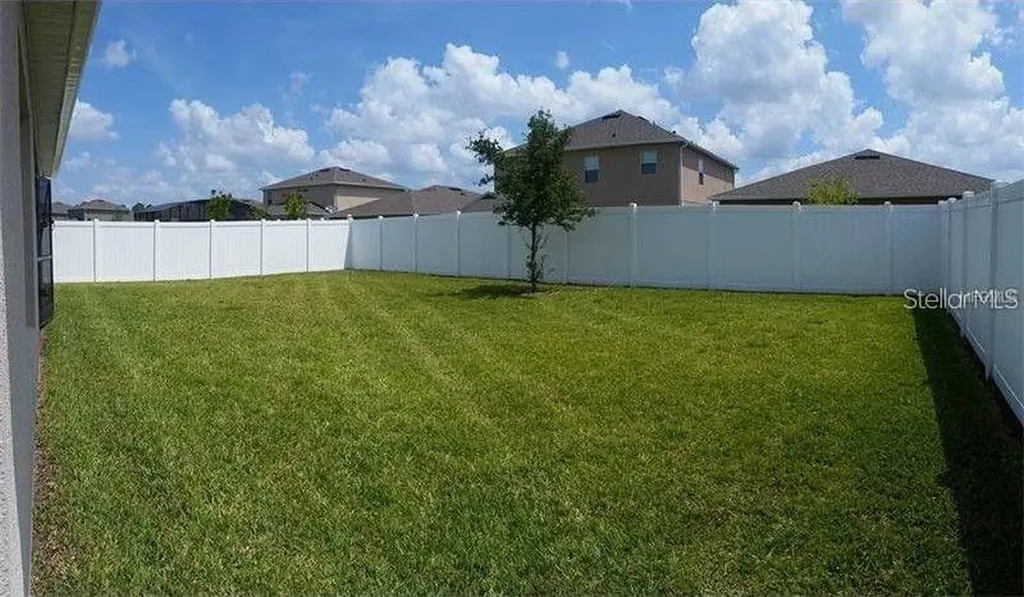10525 Cabbage Tree Loop Orlando FL 32825