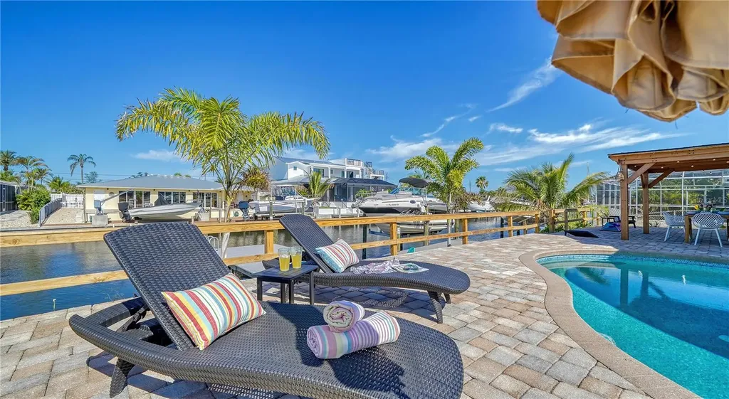 3912 99th Street W Bradenton FL 34210