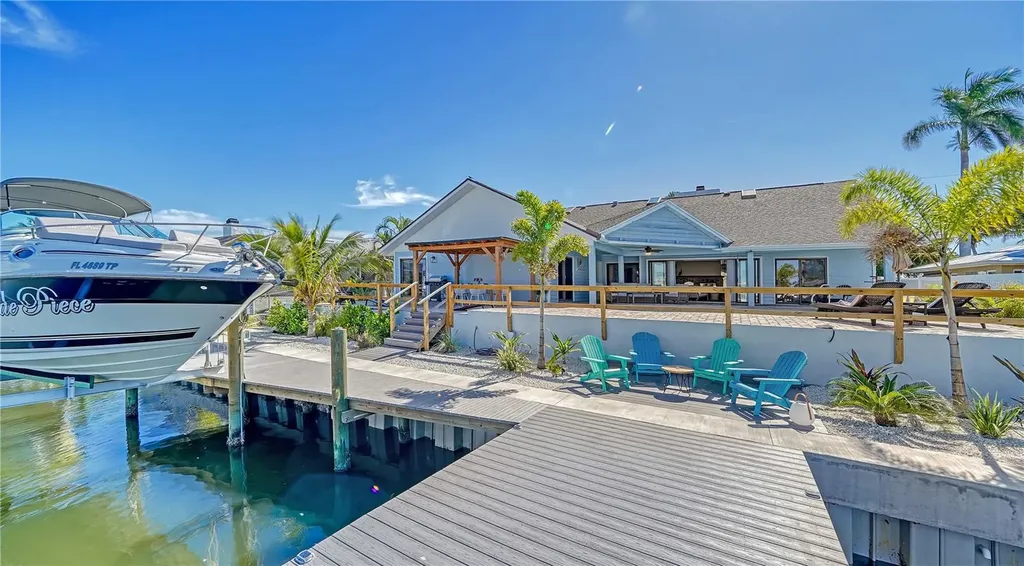 3912 99th Street W Bradenton FL 34210