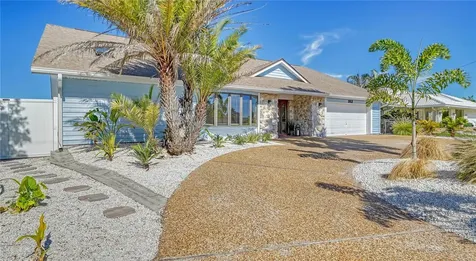 3912 99th Street W Bradenton FL 34210