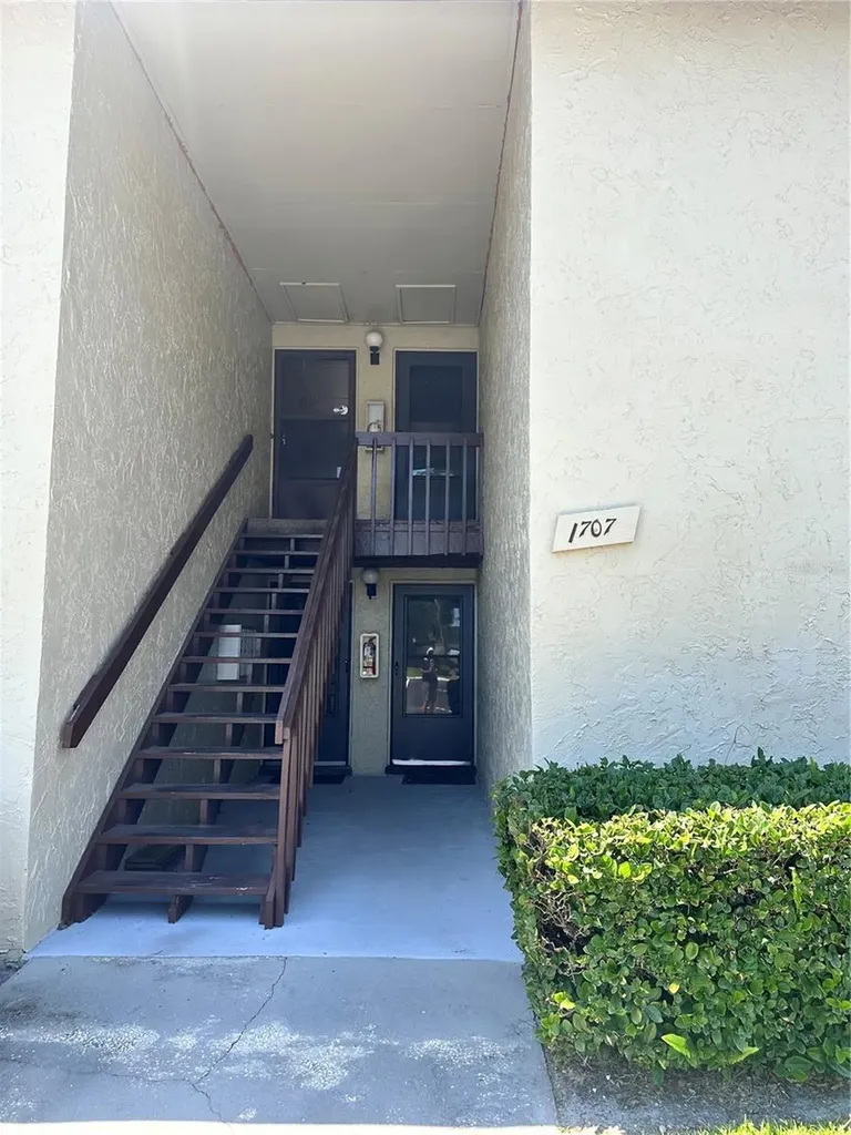 4215 E Bay Drive Clearwater FL 33764