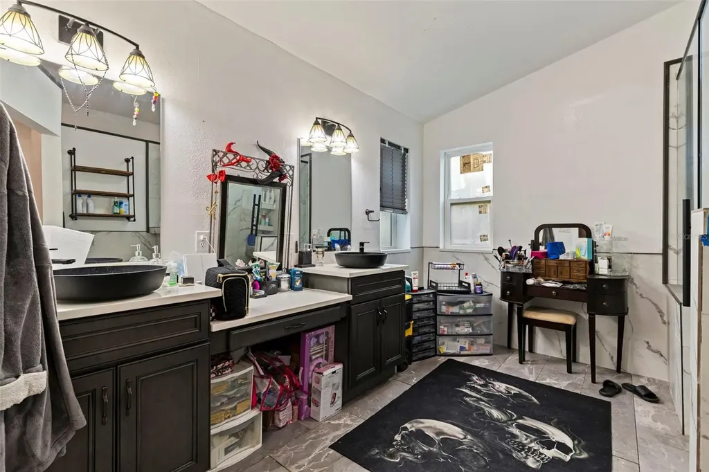 649 16th Street NW Largo FL 33770
