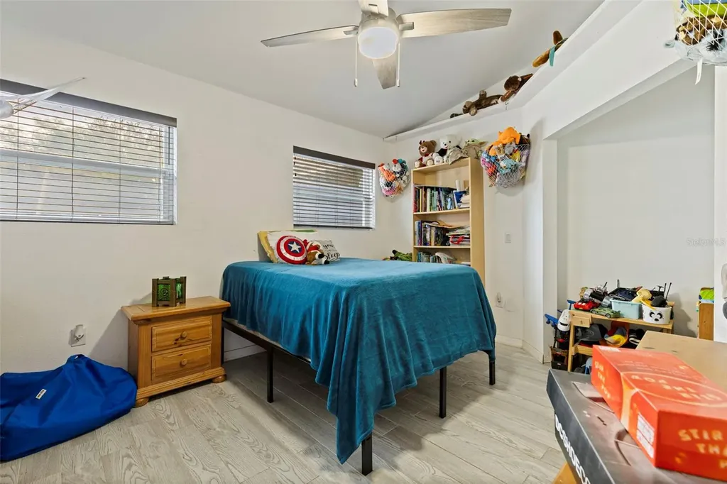 649 16th Street NW Largo FL 33770