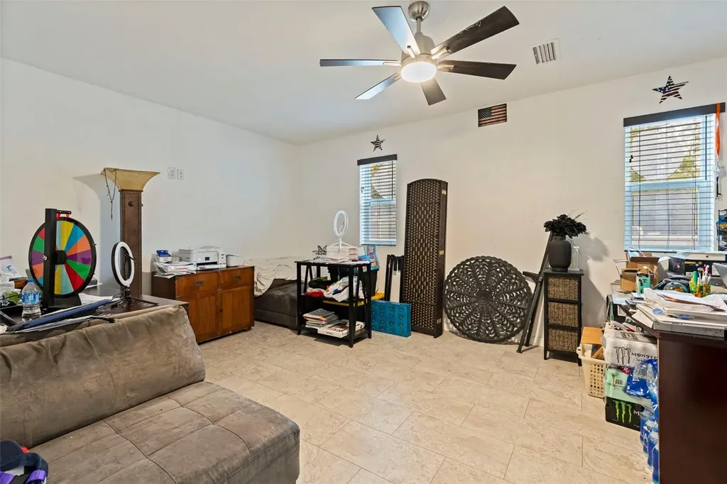 649 16th Street NW Largo FL 33770