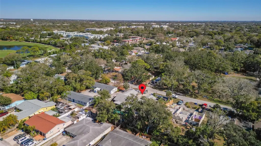 649 16th Street NW Largo FL 33770