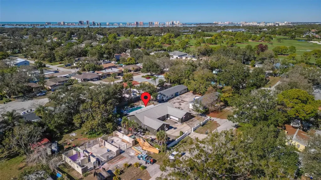 649 16th Street NW Largo FL 33770