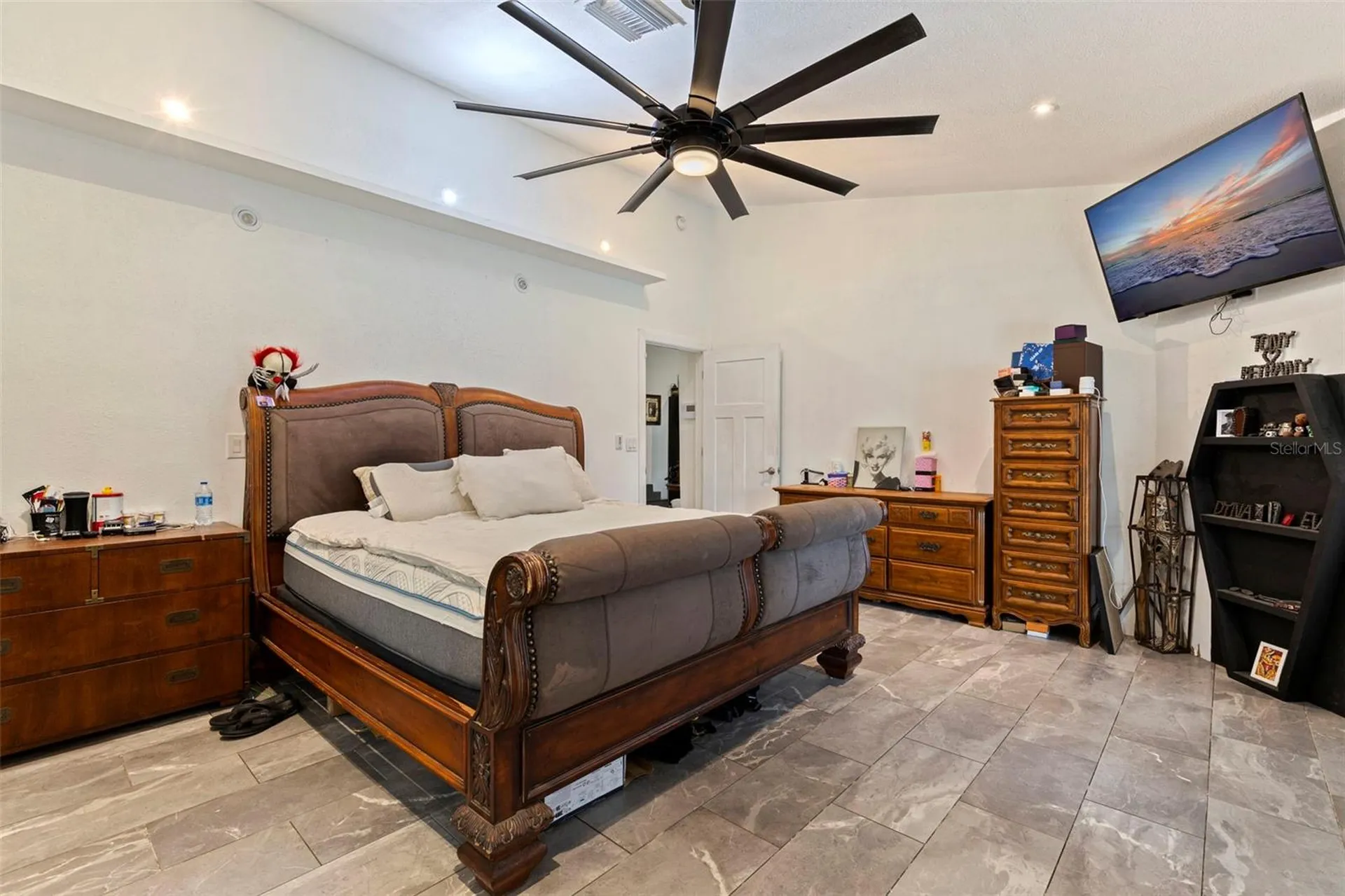 649 16th Street NW Largo FL 33770