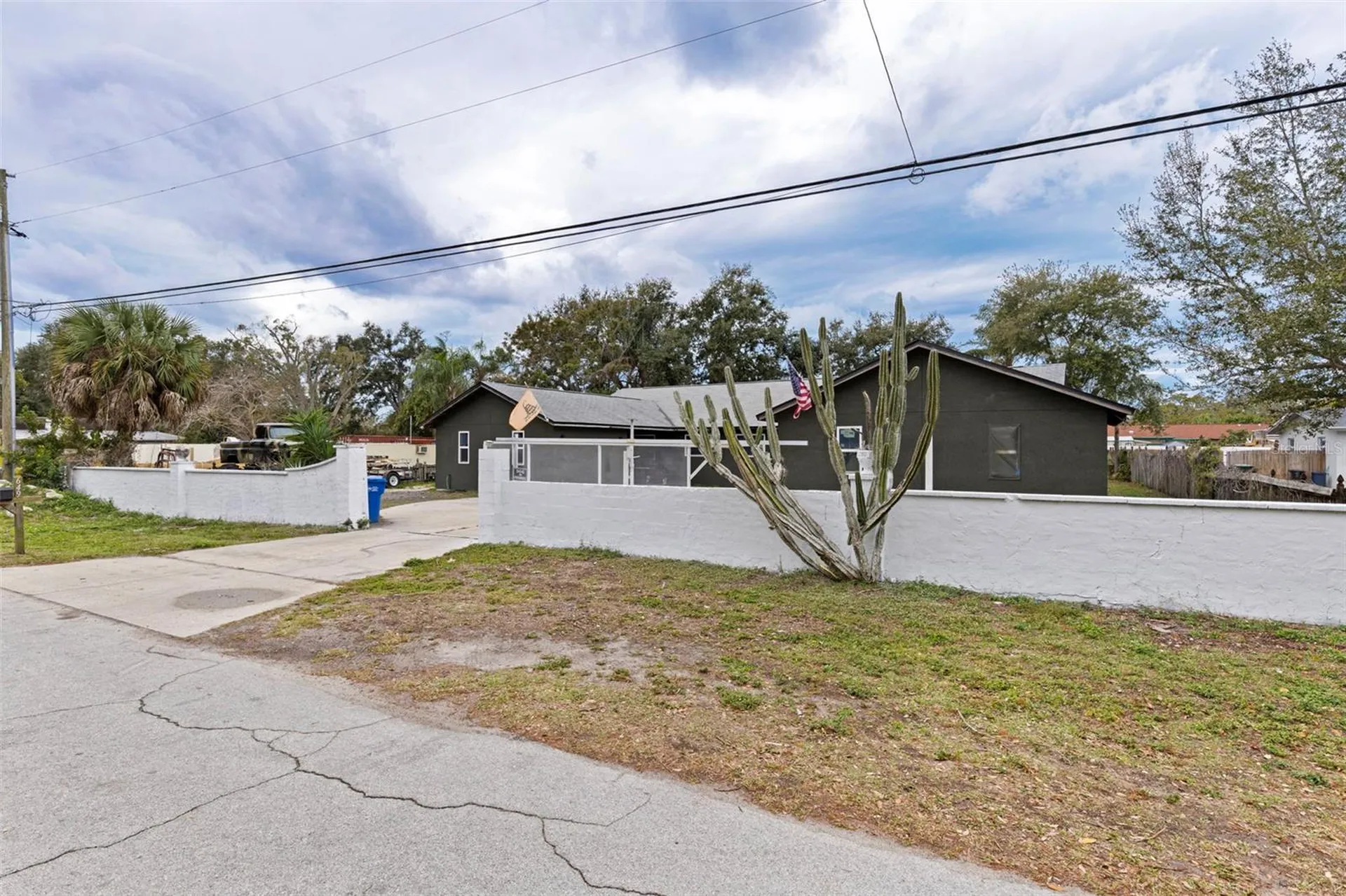 649 16th Street NW Largo FL 33770