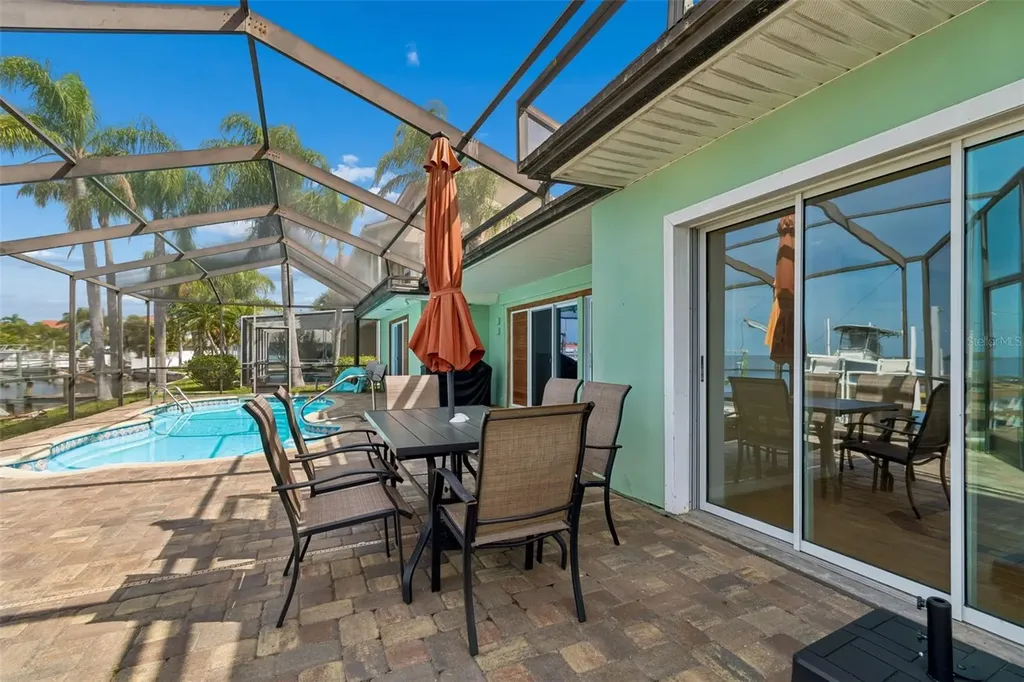 300 Driftwood Drive W Palm Harbor FL 34683