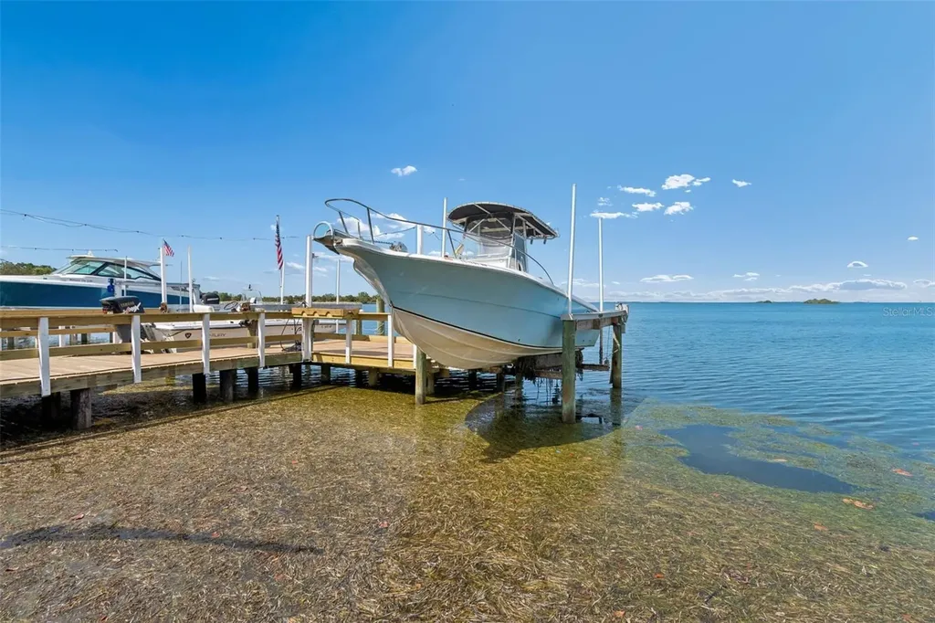 300 Driftwood Drive W Palm Harbor FL 34683