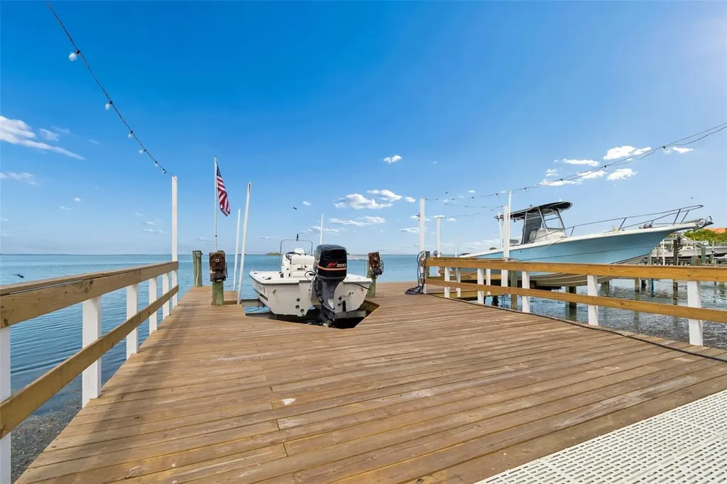 300 Driftwood Drive W Palm Harbor FL 34683