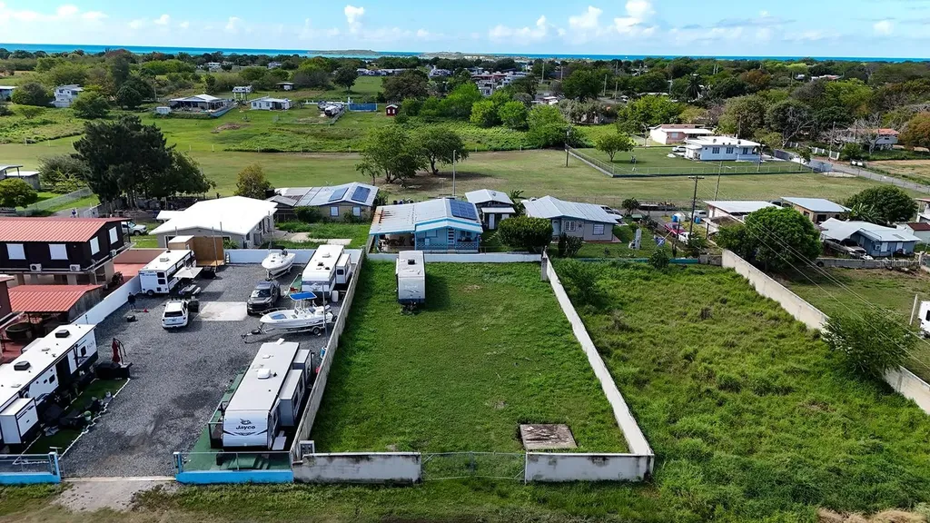 Carr 3301 W Combate Cabo Rojo PR 00623