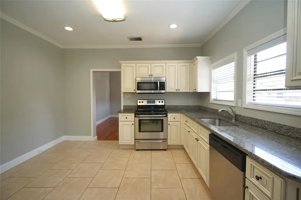 916 E 25th Avenue Tampa FL 33605