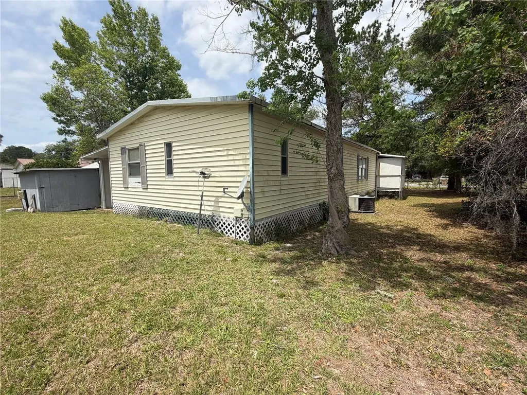 24138 Panther Road Astor FL 32102