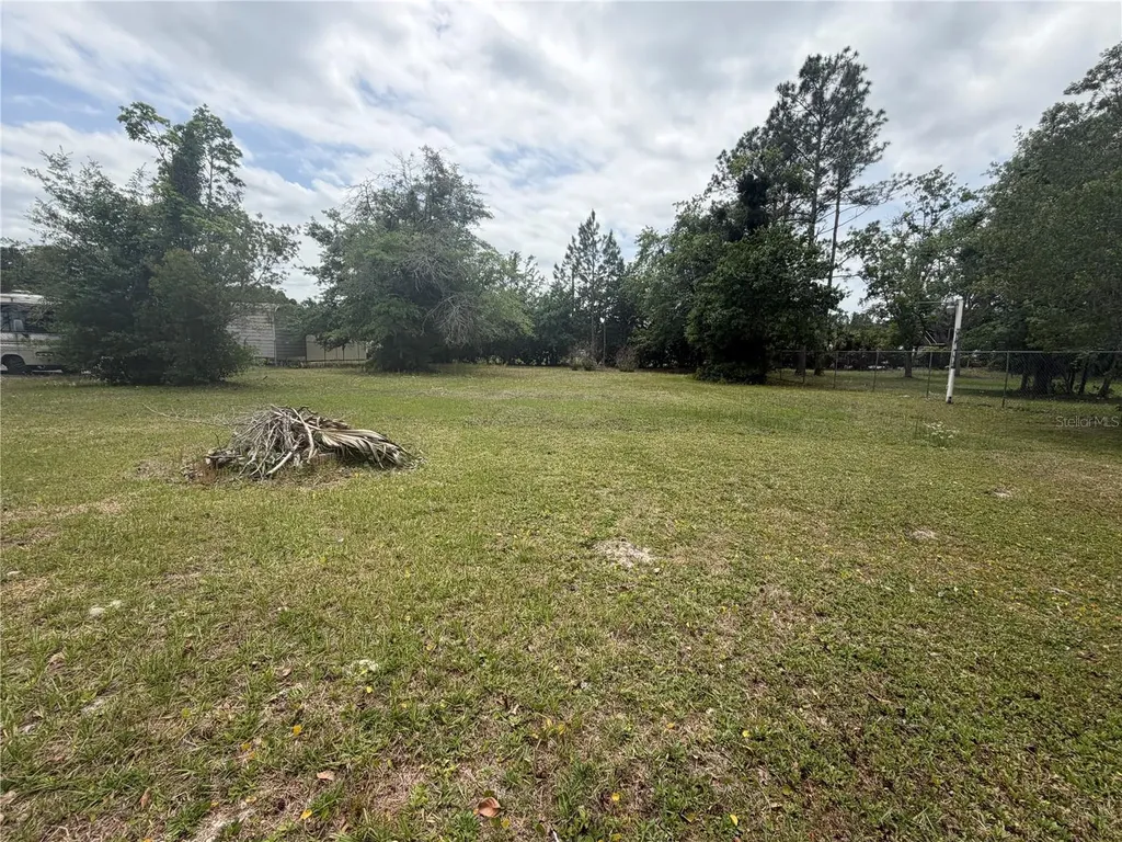 24138 Panther Road Astor FL 32102