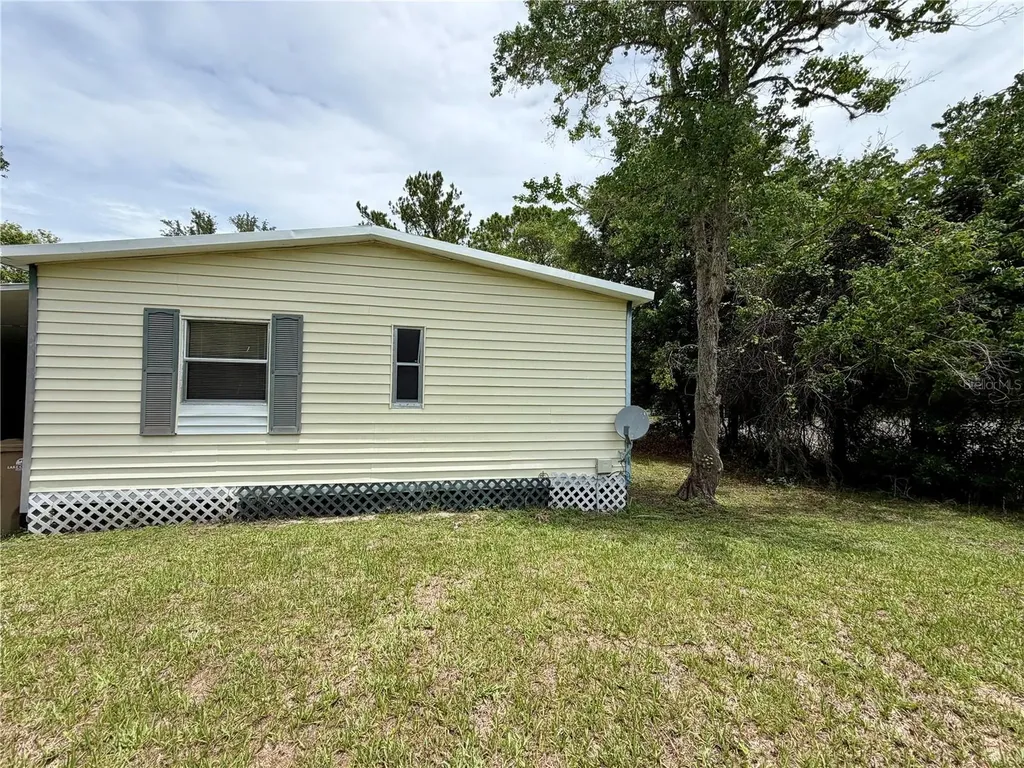 24138 Panther Road Astor FL 32102