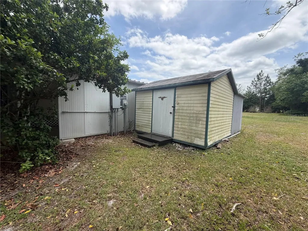 24138 Panther Road Astor FL 32102