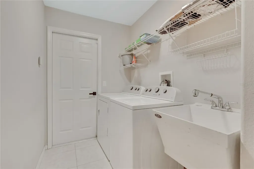 2757 Feiffer Circle Sarasota FL 34235