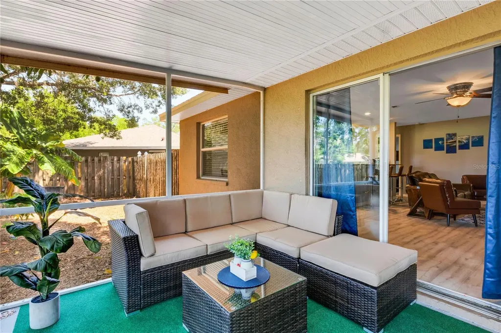 2757 Feiffer Circle Sarasota FL 34235