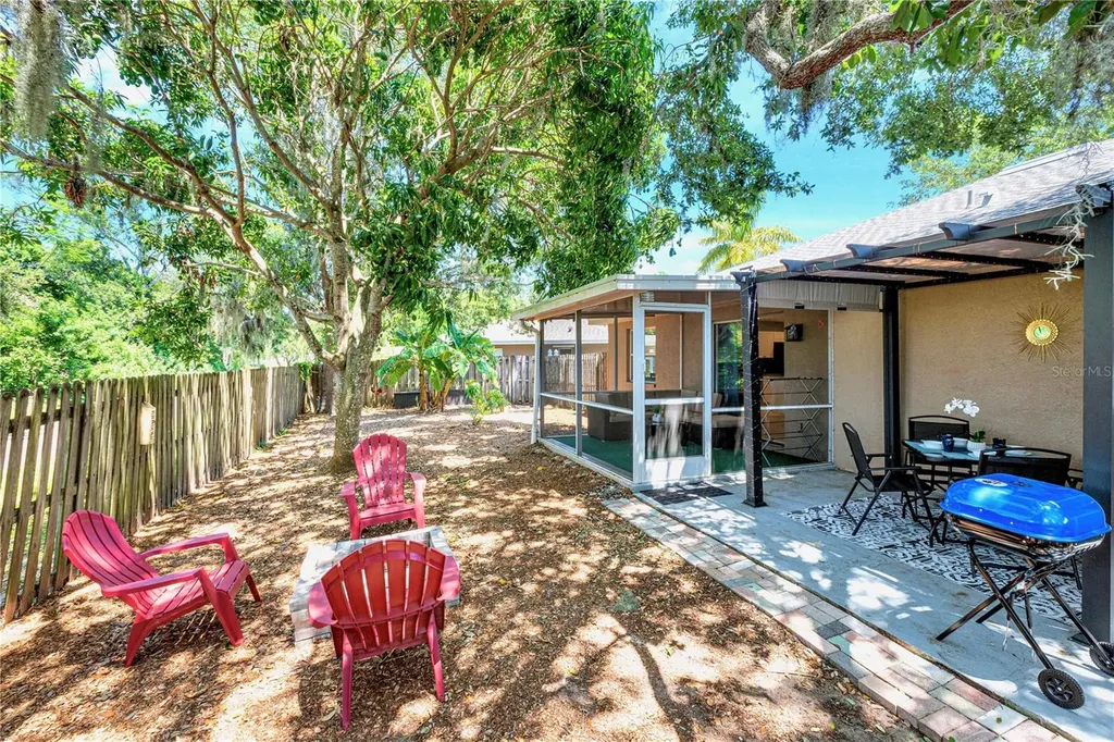 2757 Feiffer Circle Sarasota FL 34235