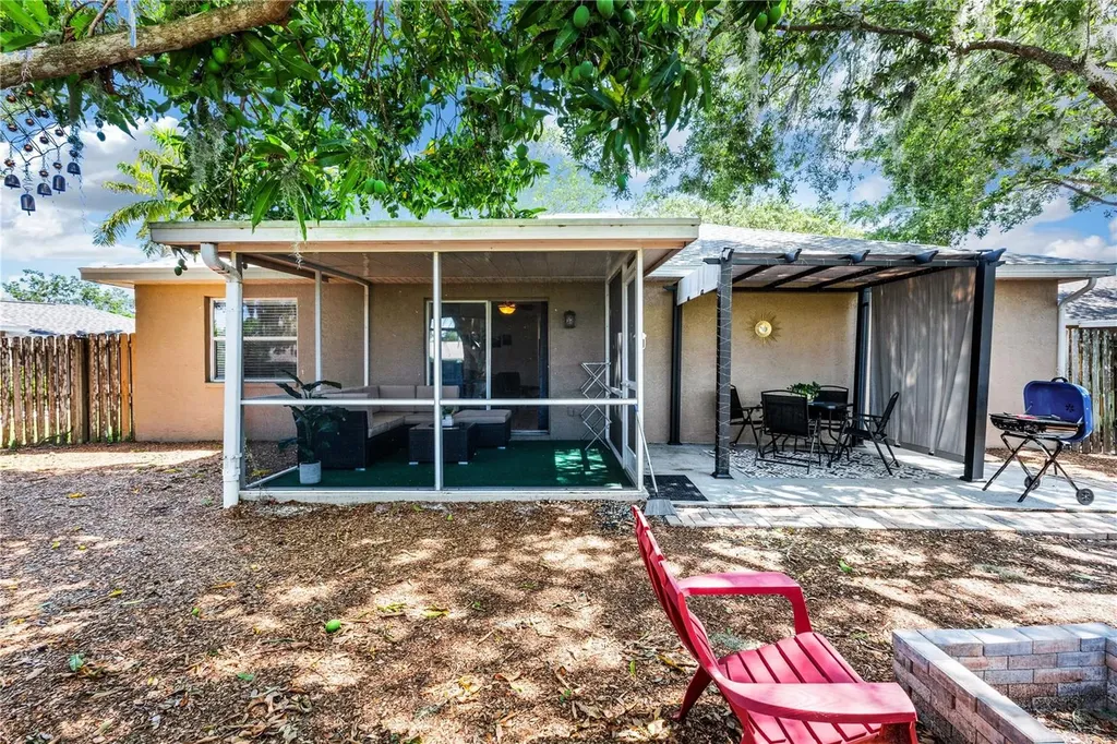 2757 Feiffer Circle Sarasota FL 34235