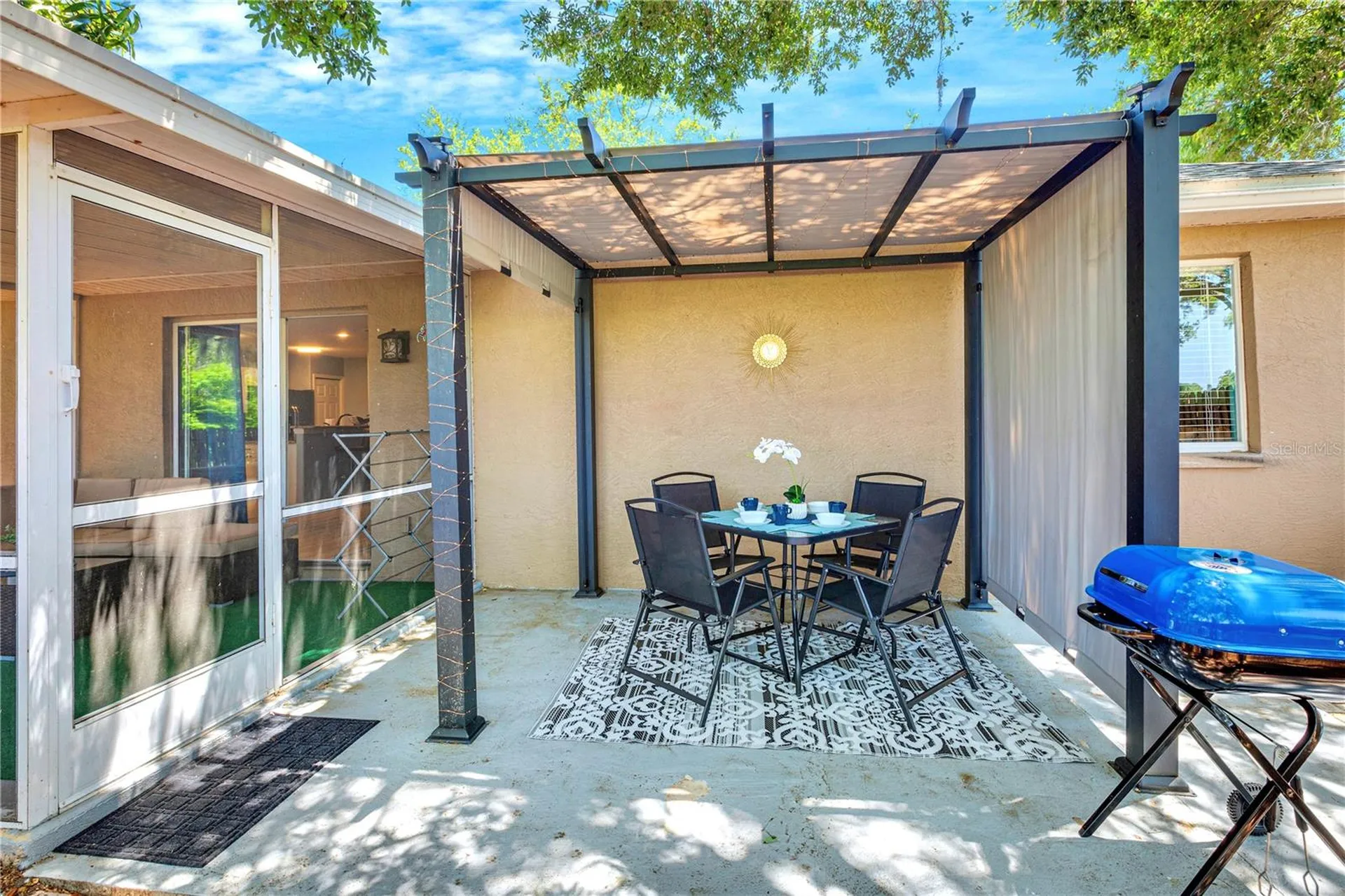 2757 Feiffer Circle Sarasota FL 34235