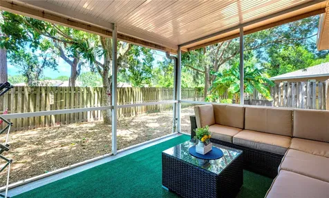 2757 Feiffer Circle Sarasota FL 34235