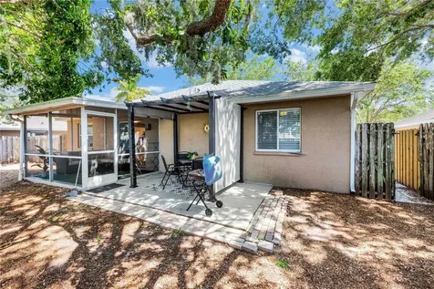 2757 Feiffer Circle Sarasota FL 34235